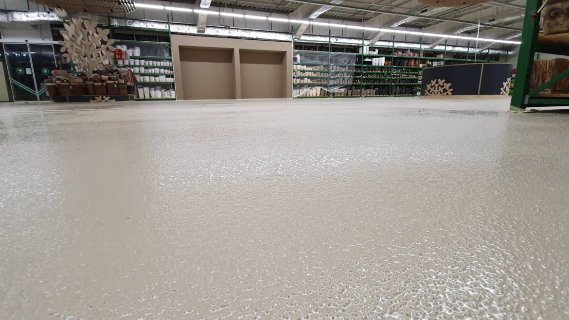 Промышленное толстослойное наливное покрытие EPOXY KV